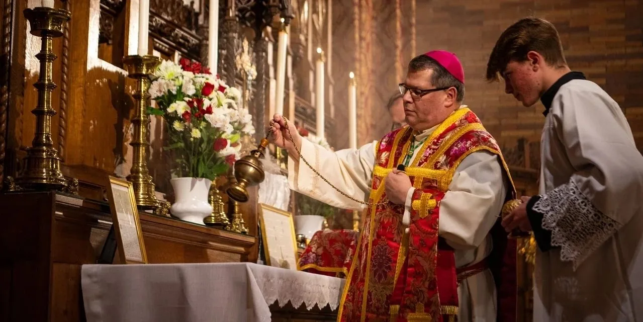 Bp. Douglas Lucia